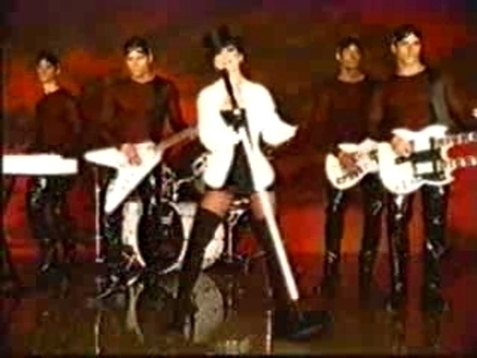 SHANIA TWAIN ..VS.. XARJ - COMEDY PARODY