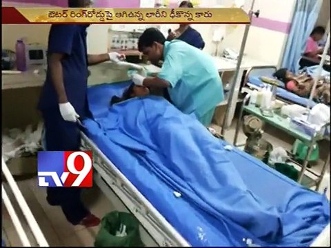 1 die as car hits parked lorry in Hyderabad