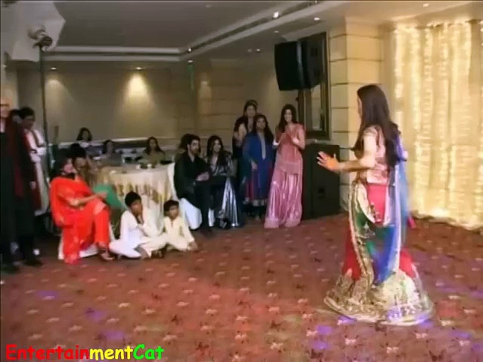 Baharaan Baharaan - HD - Most Beautiful Girl Wedding Dance- - {Bajwa FunZone}