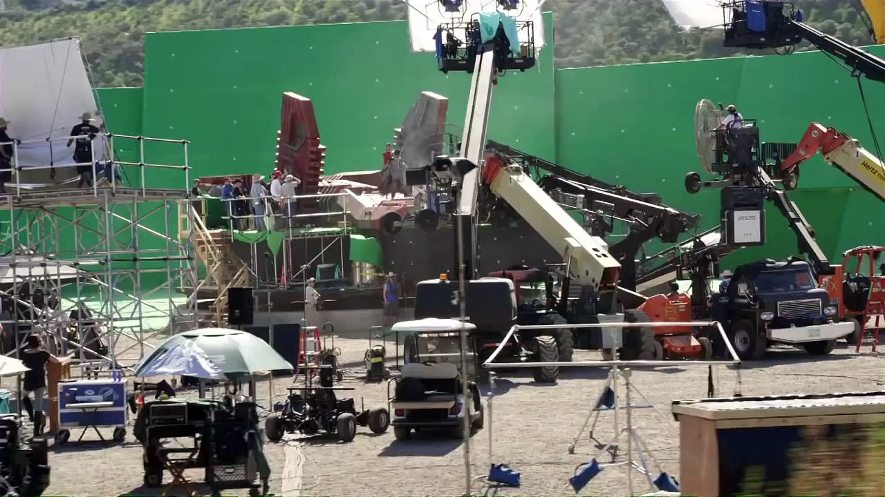 STAR TREK INTO DARKNESS Dvd & Blu-Ray Bonus _Spock and Khan fight_