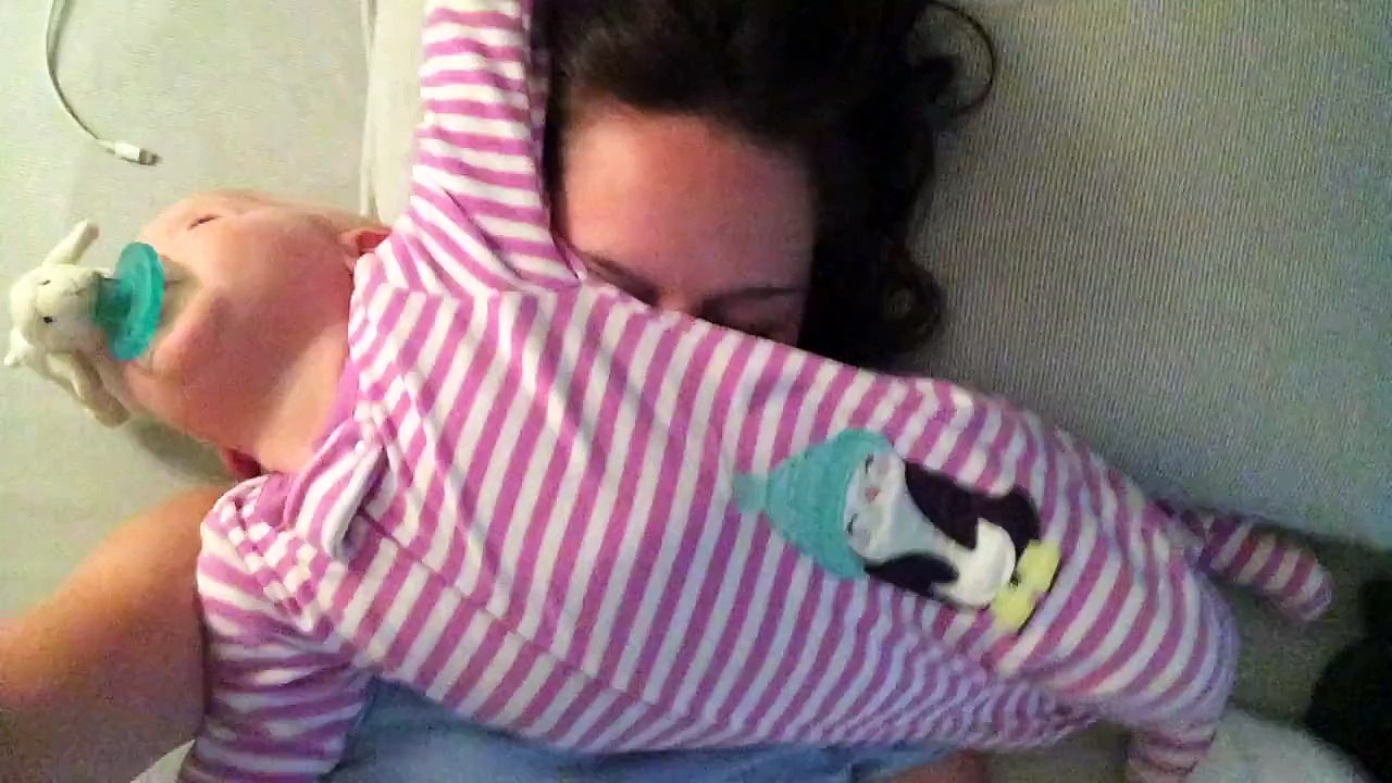 Pourquoi il est impossible de dormir avec un bébé ...