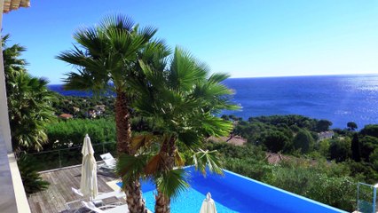 Les Issambres Villa à Vendre  - Vue mer panoramique - Proche Plages - Piscine - 380m²