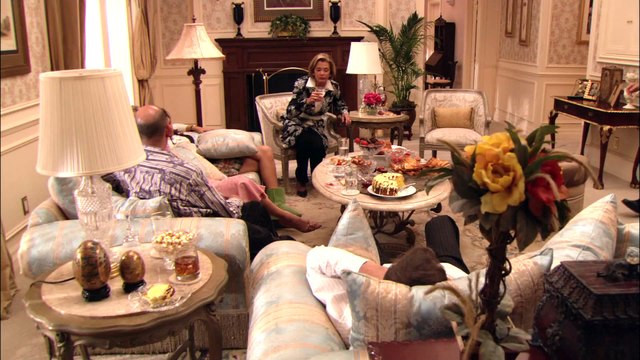 Arrested Development - Behind the Scenes - Jessica Walter's Favorite Moments