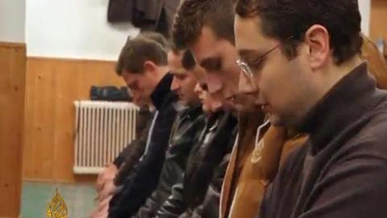Austrian Muslims reel from police raid
