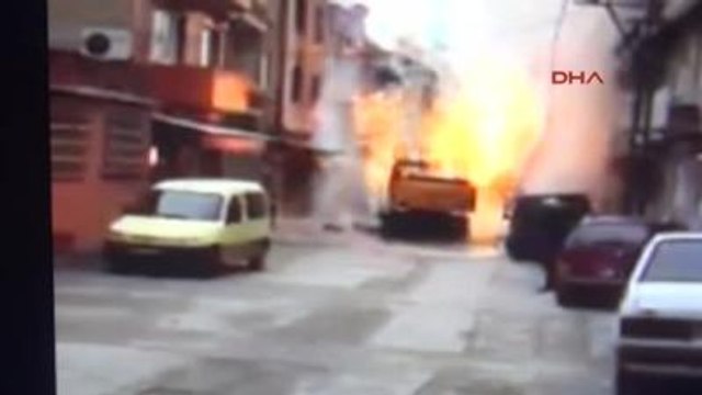 Bursa'da Doğalgaz Borusu Patladı, Alevler Metrelerce Yükseldi Ek Amatör Kameradan O Anlar