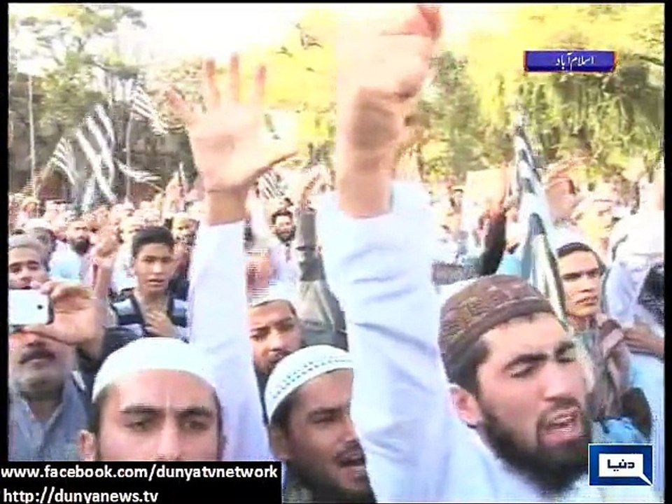 Dunya News - Karachi: JUI-F demonstrates protest against Khalid Soomro's killing