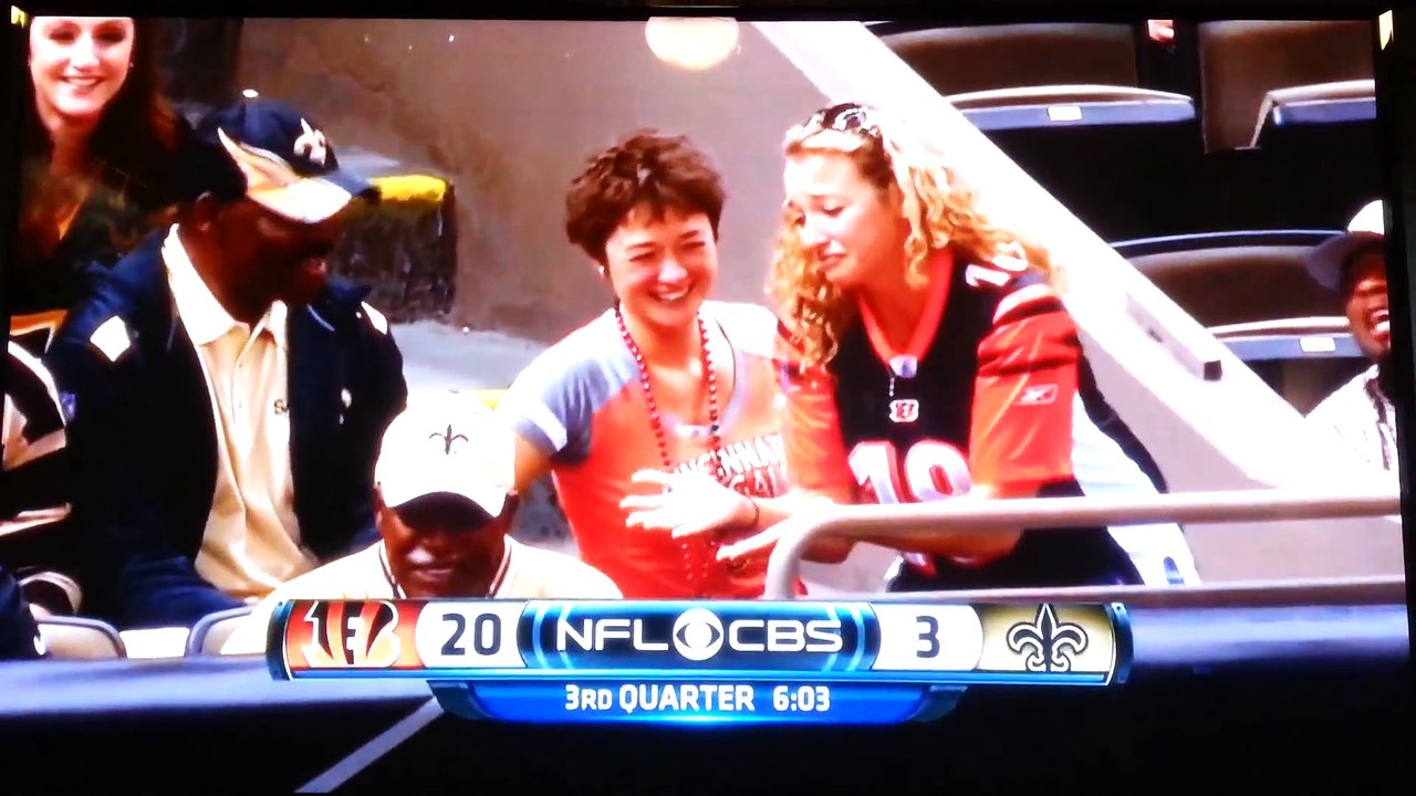 New Orleans Saints Fan Steals Game Ball From Cincinnati Bengals Fan
