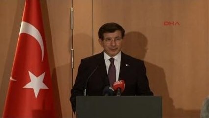 Başbakan Davutoğlu Yunanistan?da Gazetecilerin Sorularını Yanıtladı