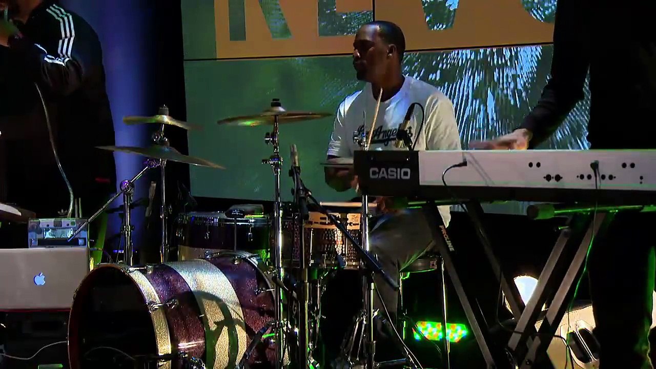 Thurz "21" Live @ Revolt TV "REVOLT Live", Honda Stage, Los Angeles, CA, 11-18-2014 Pt.1