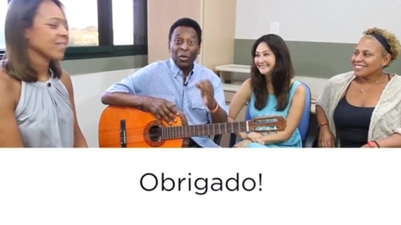 Hospitalized Pele tells fans, "I am ok"
