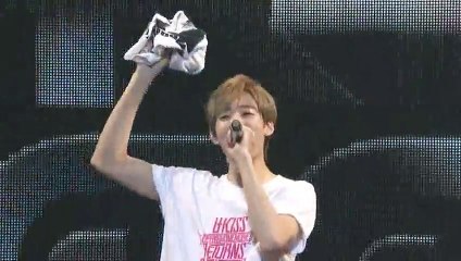 KISSmes surprise to UKISS ❤∩__∩❤ JAPAN LIVE TOUR 2014 ~MEMORIES~