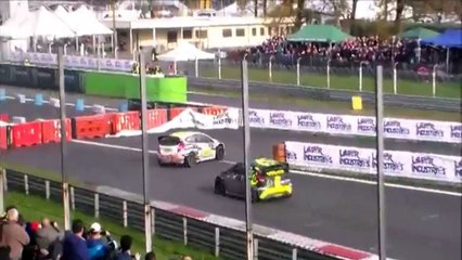 Valentino Rossi amazing overtake & near crash Monza Rally Show 2014