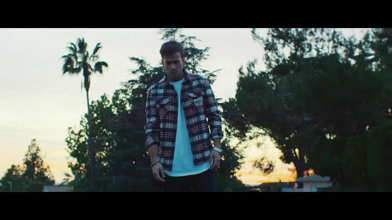 David Carreira - Rien a Envier (Clip officiel)