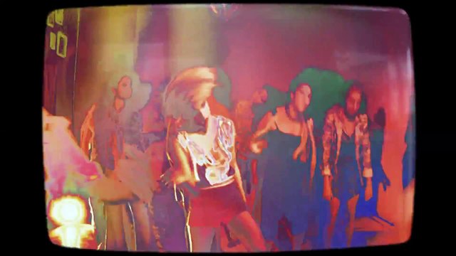 HollySiz - Better Than Yesterday (Clip officiel)