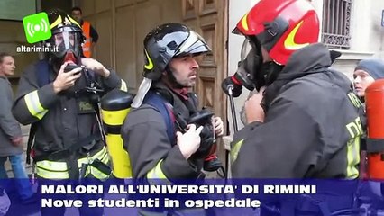 下载视频: Malori all'università di Rimini: 9 studenti in ospedale, evacuata sede di via Angherà