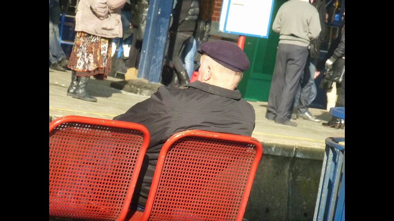 IRENE DENEUVILLE : "Ce sont les mêmes" (paroles et musique : Irène Deneuville)