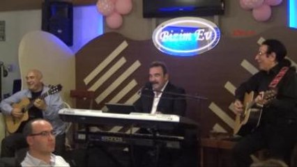 Amatör Kulüplere Destek Gecesinde Ümit Besen Sahne Aldı