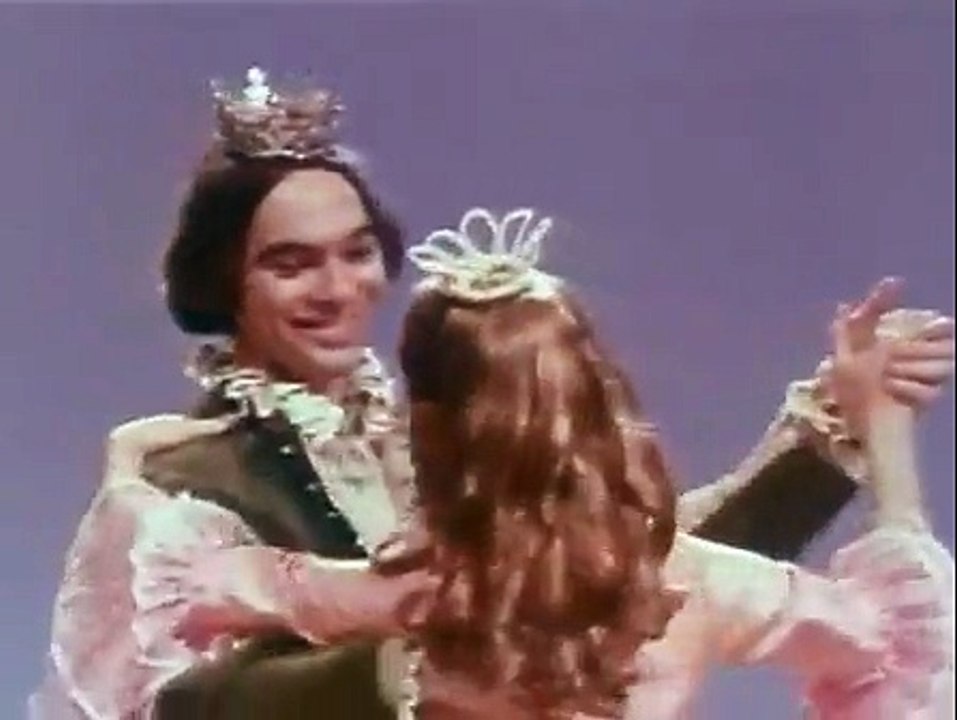 Archives de Radio-Canada: Fanfreluche - Au pays de cendrillon et ailleurs réalisé par Micheline Latulippe