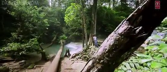 sunny leone in kabhi jo badal barsay