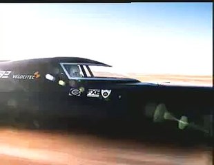 Pub BMW (Voiture fusée)