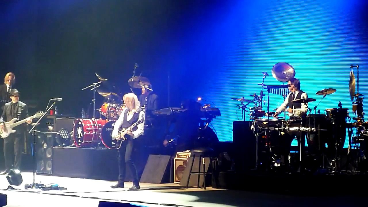 Elton John - Sad Songs (Say So Much) @ Barcelona