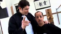 Vincent Parisi Coach l'humoriste BOODER au Wing Chun sur Beinsports dans l'Expresso.