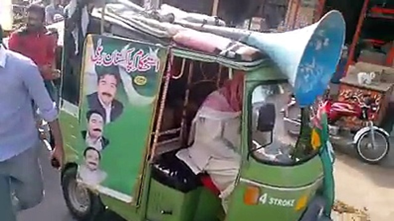 جمنعیت علماء اسلام کی ڈاکٹر خالد محمود سومرو کی شہادت پر احتجاجی ریلی کا منظر