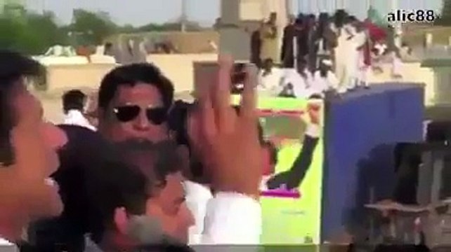 Video-tribute-to-Imran-Khan This-Video-played-before-Imran-Khan-speech-at-Minar-e-Pakistan-Lahore
