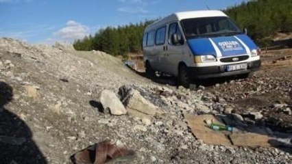 İşçiler Öldü, Servis Minibüsü Maden Önünde Bekliyor