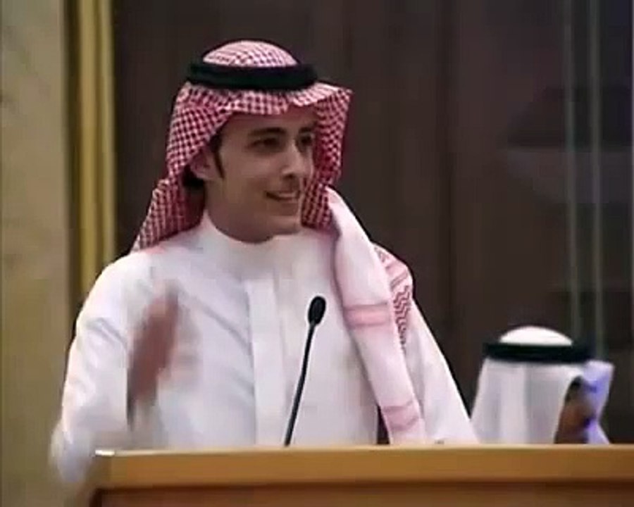 شاعر سعودي بس مضحك