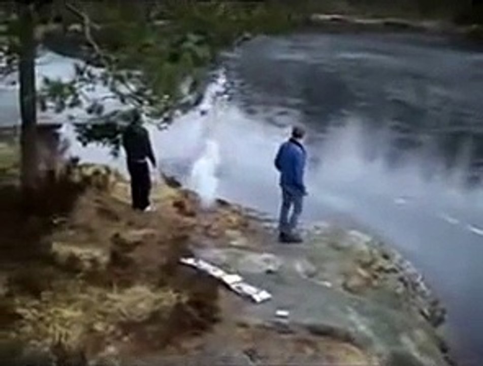 Feu d'artifice sous la glace
