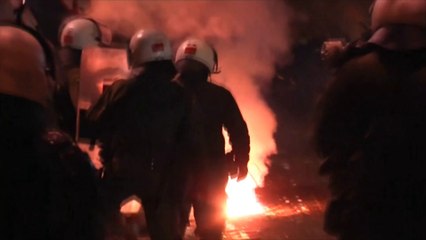 Echauffourées à Athènes pour l'anniversaire de la mort d'un adolescent en 2008