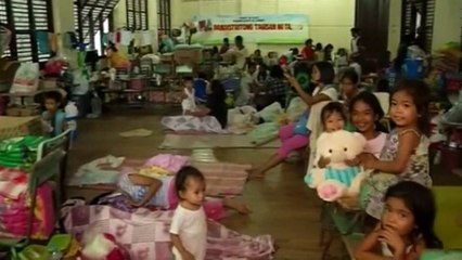 Typhoon Hagupit sweeps across central Philippines