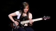 Amazing 15 years old girl guitar cover : Pink Floyd 