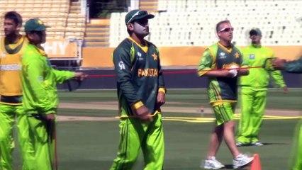 Hafeez handed bowling ban