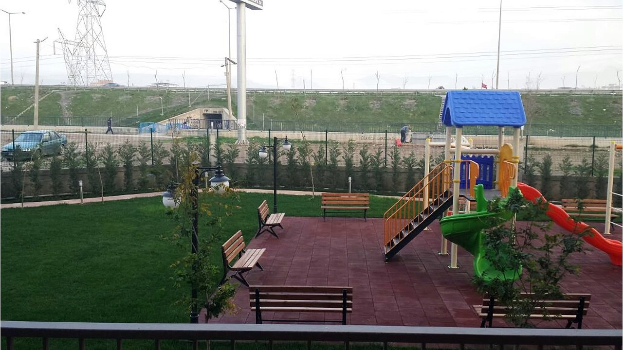 BORNOVA VERANOVA'DA KİRALIK DUBLEKS DAİRE / REMAX TULİP GAYRİMENKUL