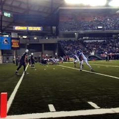 High School QB Scores A Very Risky Touchdown - Lucky Landing