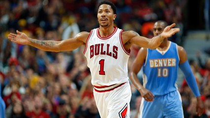 Derrick Rose Warms Up With 'I Can't Breathe' Shirt