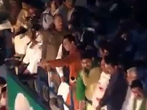 PMLN leader Talal Chaudhry Abusing Imran Khan Openly !!! 18+