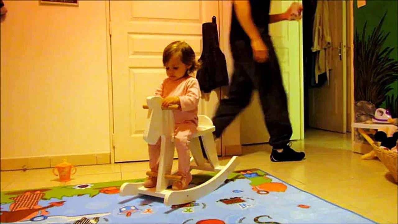 [+18 ~ Sexy Funny Girl]Baby fail on rocking horse - Fails World