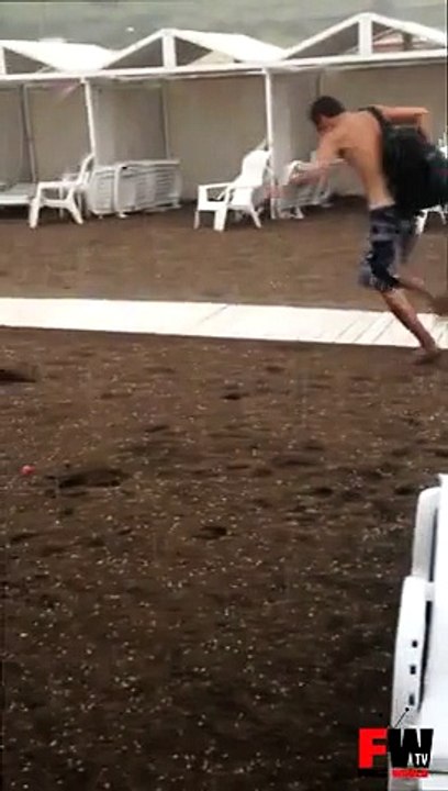[+18 ~ Sexy Funny Girl]Running In The Storm Fail - Fails World