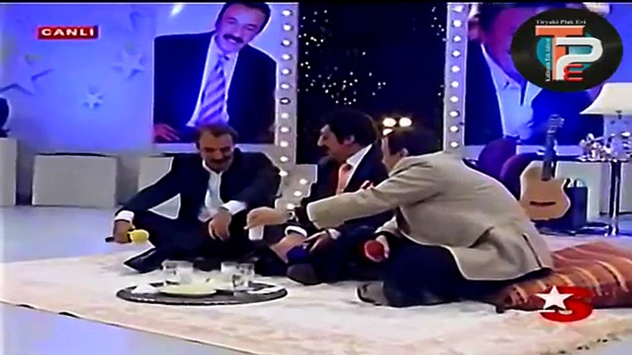 Ferdi Tayfur, Müslüm Gürses & Selami Şahin - Emmoğlu ..