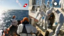 Mais 600 migrantes salvos no Mediterrâneo