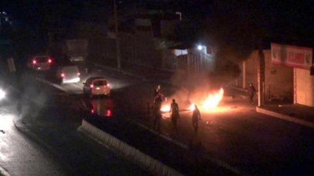 Cizre'de olaylı gece: 1 polis 1 çocuk yaralı