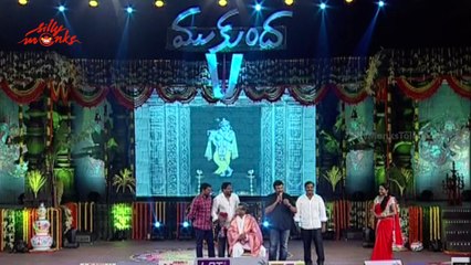 Chiranjeevi Praising Sirivennela @ Mukunda Audio Launch