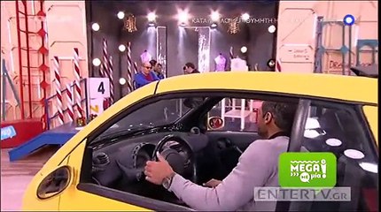 Μάρκος Σεφερλής σε Κρητικό Φιλαράκο σε τρώει ο κώς σου