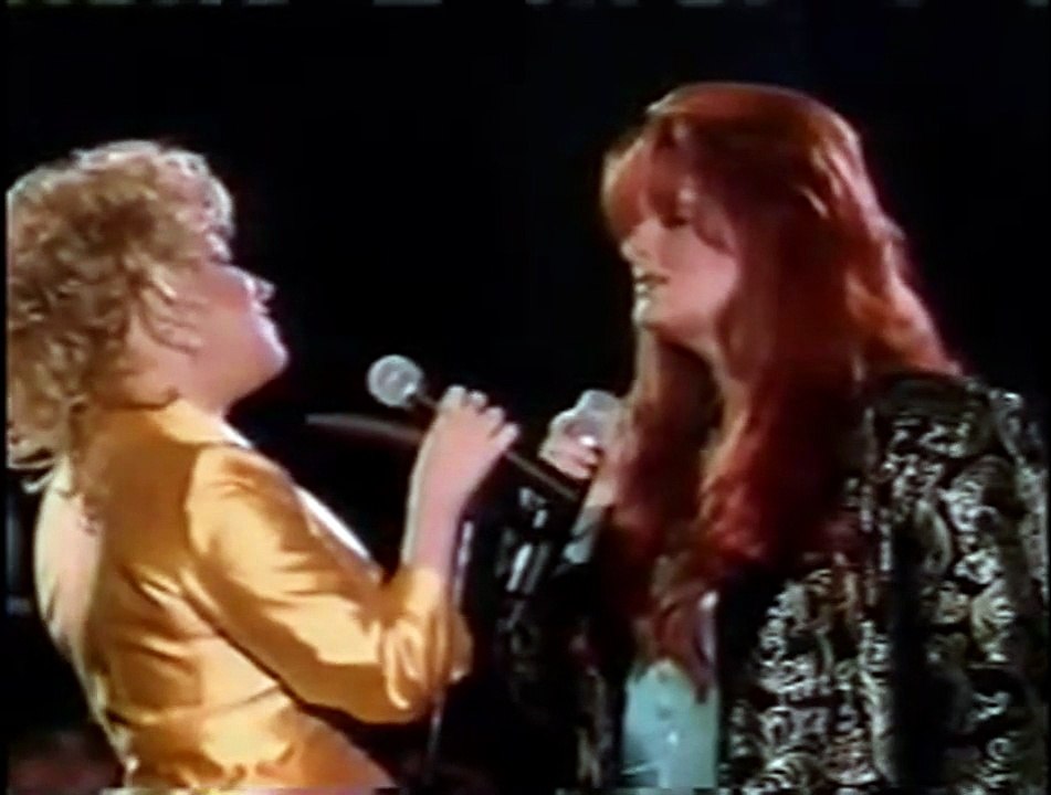 BETTE MIDLER with WYNONNA JUDD – „The Rose“ with a short encore (HD)