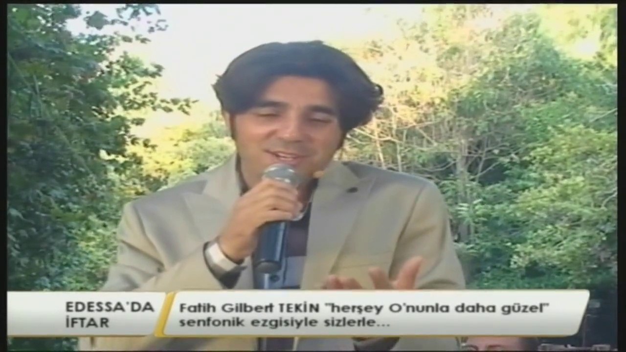 Fatih Gilbert TEKİN - Her şey Onunla Daha Güzel -Senfonik Ezgi İlahi (Allah Birdir) - Edessa Tv