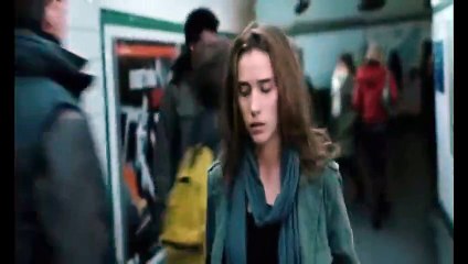 20 Saniyede Kılık Değiştiren Kız