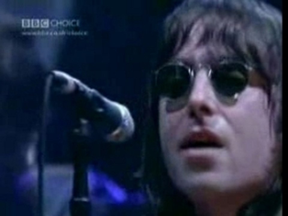 Oasis -  Wonderwall - Live